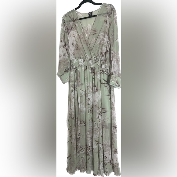 Kate and Lily Dresses & Skirts - Kate and Lily Maxi Dress